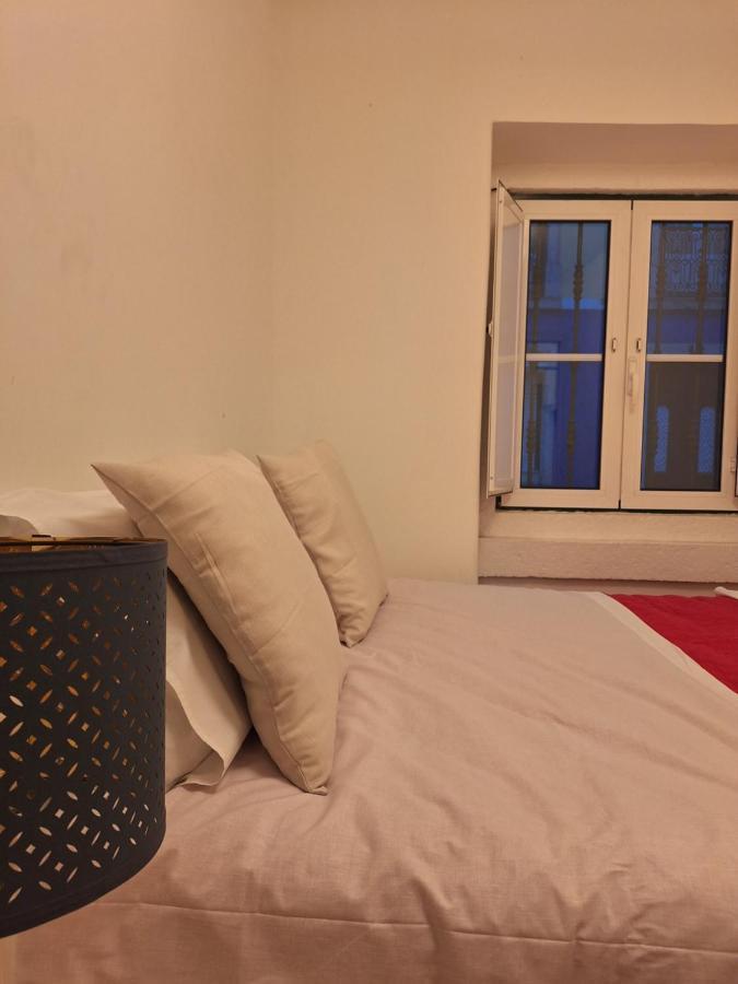 Flores Apartments 리스본 객실 사진